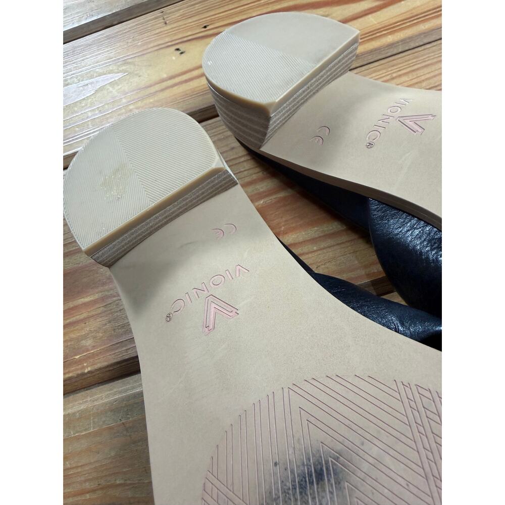 Vionic Black Knotted Leather Slide Sandals - Picture 7 of 9